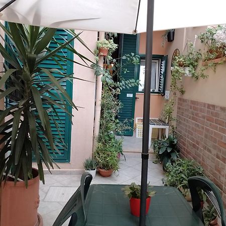 Il Piccolo Eden - Private Garden Daire Livorno Dış mekan fotoğraf