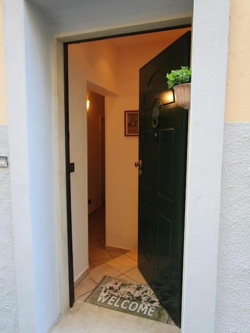 Il Piccolo Eden - Private Garden Daire Livorno Dış mekan fotoğraf