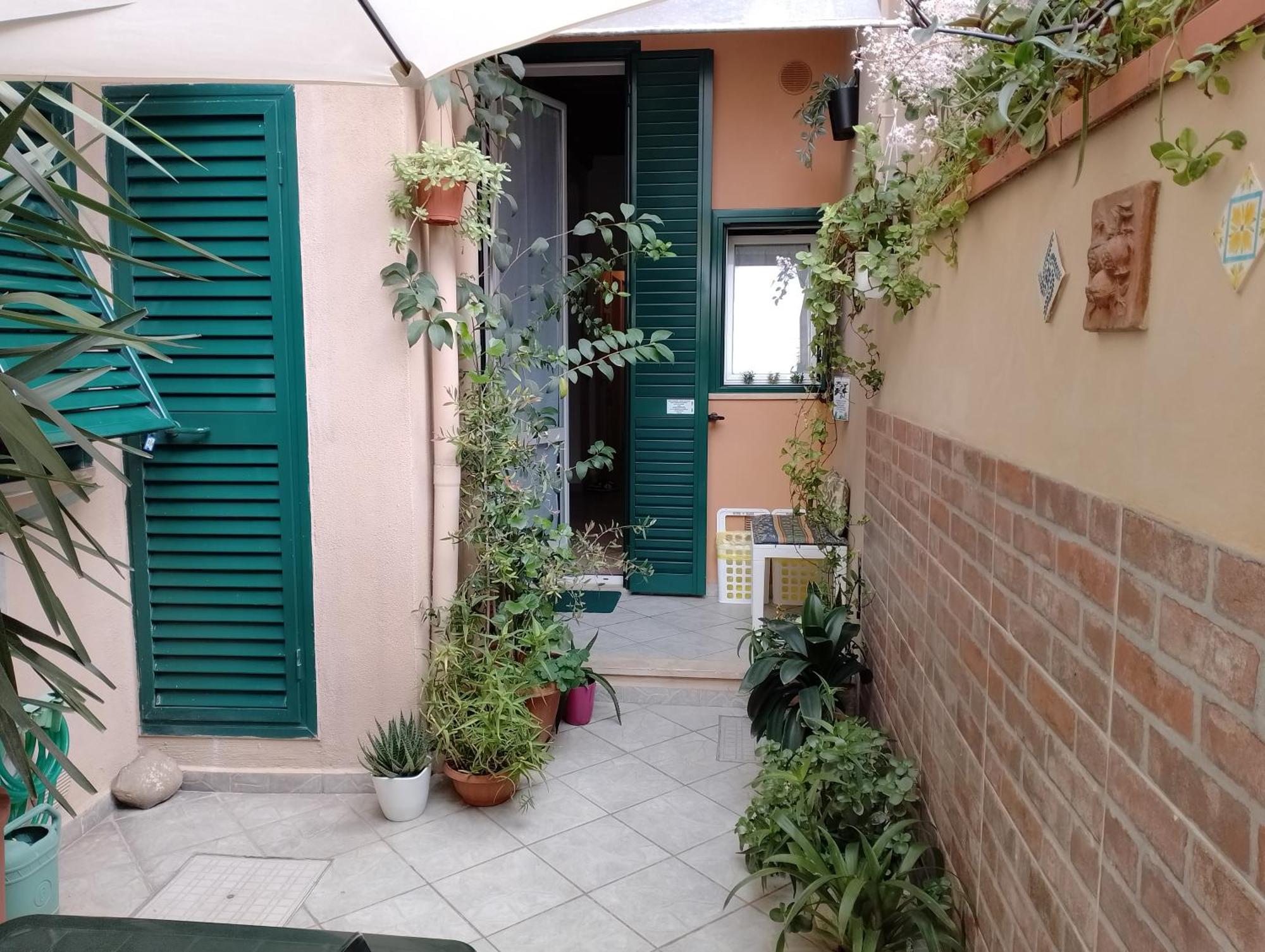 Il Piccolo Eden - Private Garden Daire Livorno Dış mekan fotoğraf