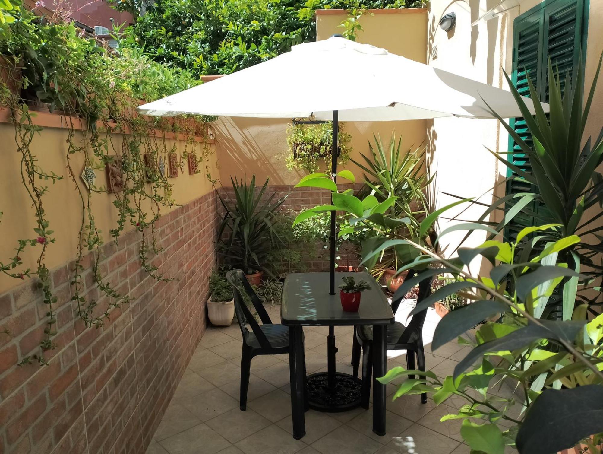 Il Piccolo Eden - Private Garden Daire Livorno Dış mekan fotoğraf